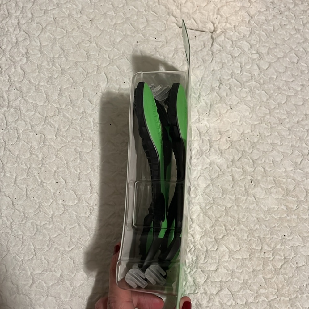 NWT Schick Xtreme 3 Disposable Razors - Picture 4 of 6